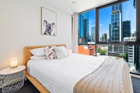Spacious, Modern Apartment in heart of Melbourne